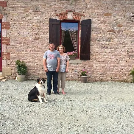 La Clef Des Champs Bed & Breakfast *